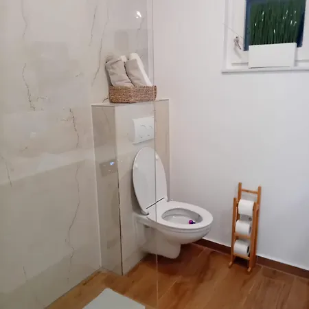 Tiname Ražanac